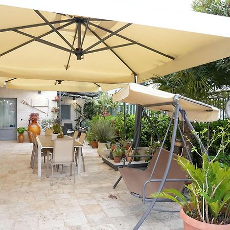 Trulli Occhi Di Pietra Apartment Алберобело Екстериор снимка